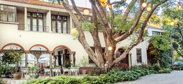 Outside-view-&-entrance